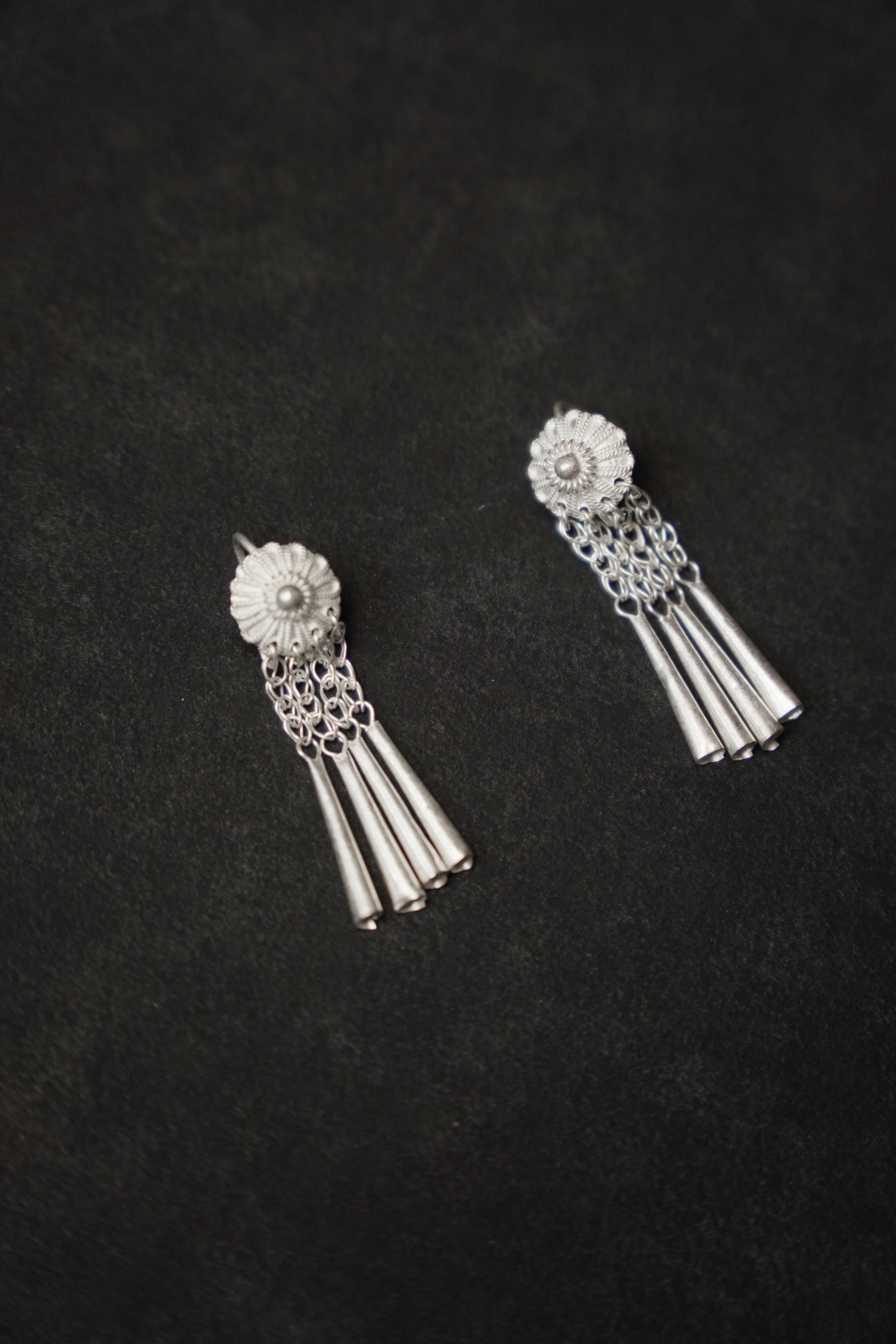 Yi Soma Flower 990 Fine Silver Chain Tassel Drop Earrings